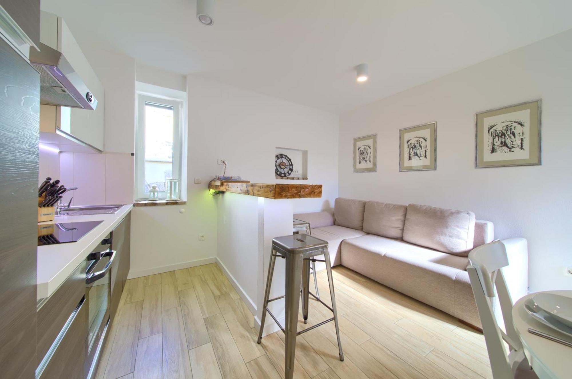 Apartment Old Town Mariolina Кърк Екстериор снимка