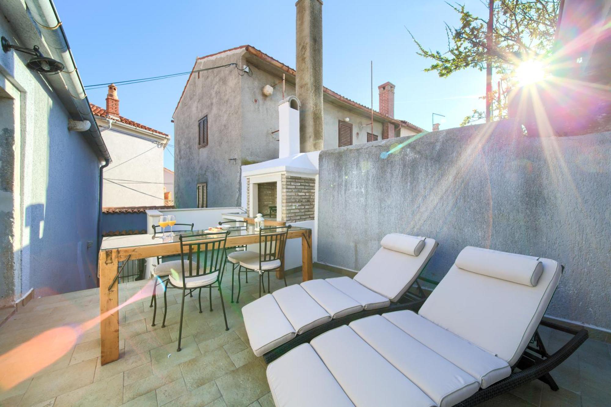 Apartment Old Town Mariolina Кърк Екстериор снимка