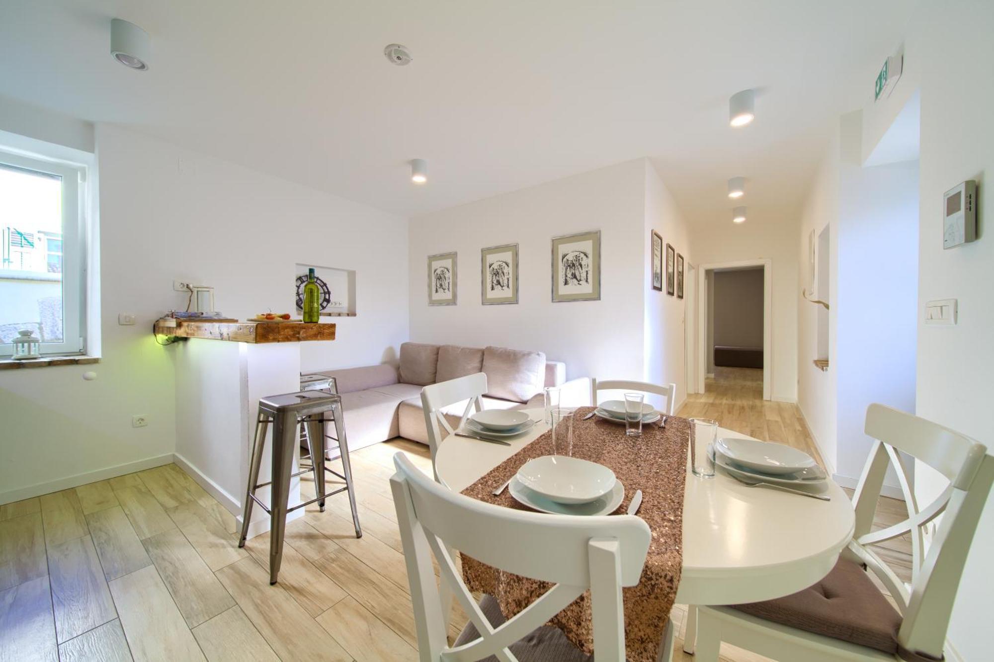 Apartment Old Town Mariolina Кърк Екстериор снимка