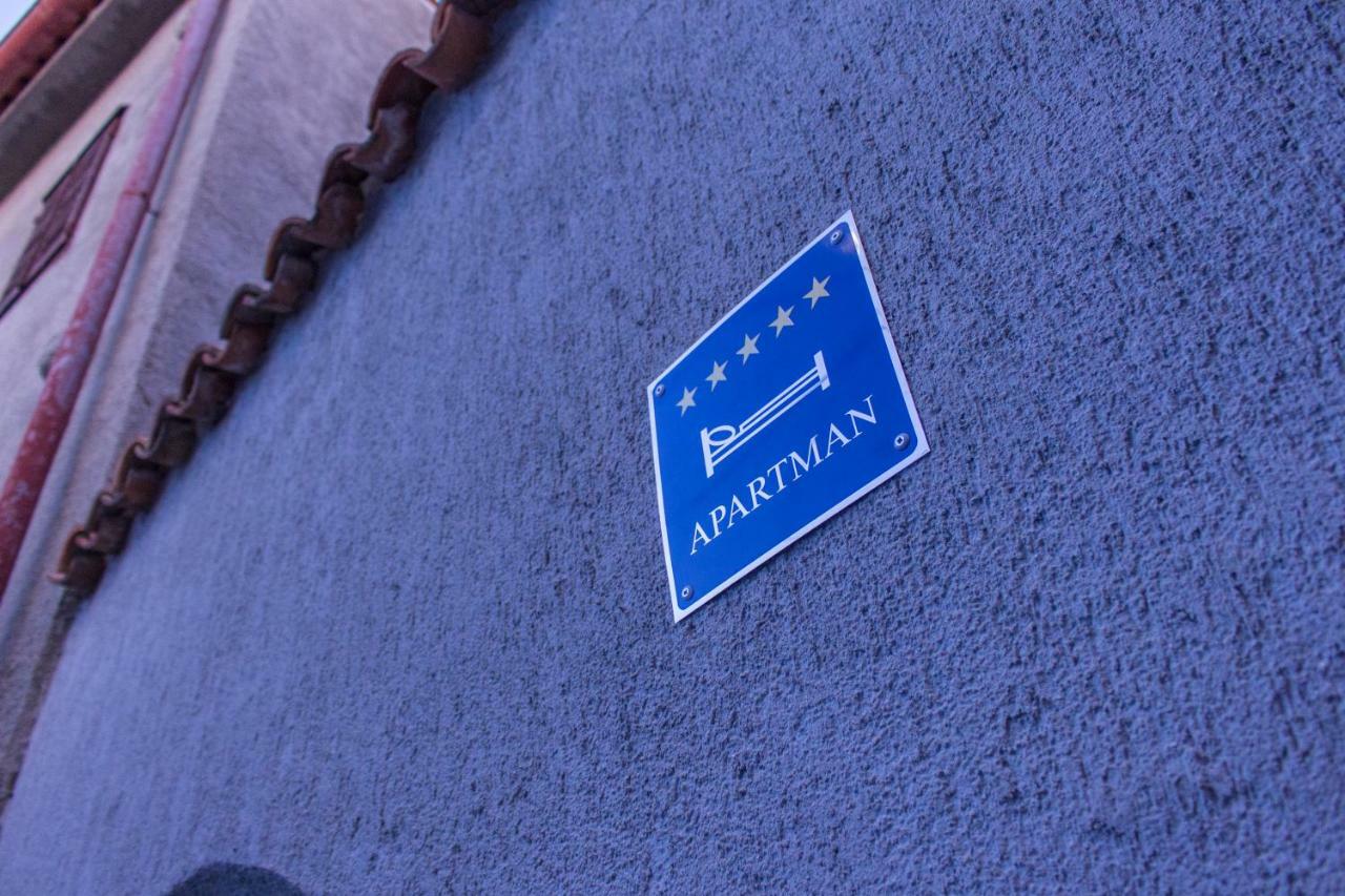 Apartment Old Town Mariolina Кърк Екстериор снимка